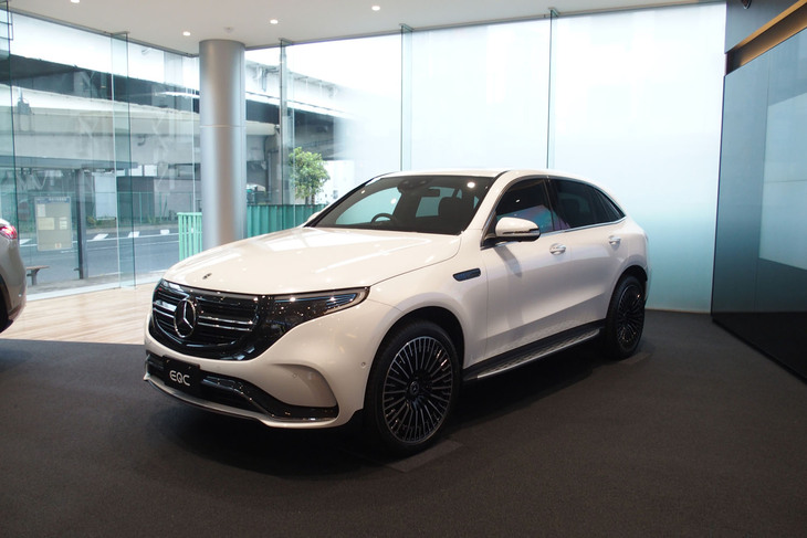 メルセデス・ベンツEQC400 4MATIC