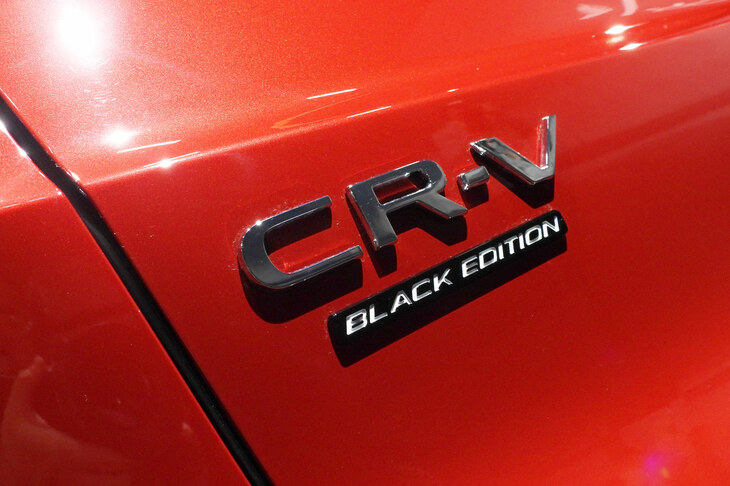 ホンダCR-V e：HEV RSブラックエディション（「CR-V BLACK EDITION」バッジ）