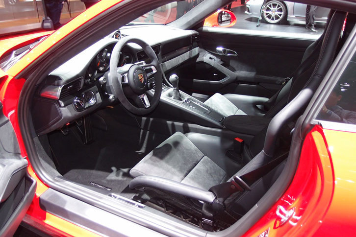 ポルシェ911カレラGTS