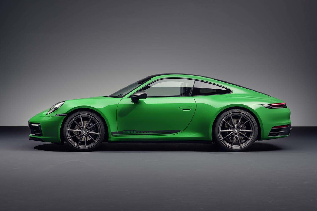 軽さと爽快な走りを追求 新型「ポルシェ911カレラT」上陸 【ニュース