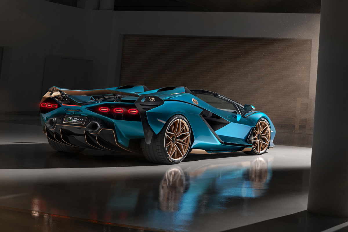 ランボルギーニのV12ハイブリッドオープンモデル「シアン ロードスター