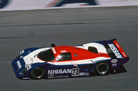 1992年、デイトナ24時間を走る「R91CP」。新設計のカーボンモノコックシャシーに最高出力800PSを発生する3.5リッターV8ツインターボユニットを積んだ、完全自社製のグループCカー。