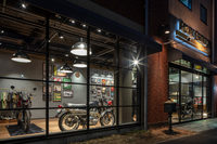 ロイヤルエンフィールドが東京に旗艦店をオープン　日本初のブランドショールームが誕生の画像
