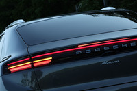 フル電動化された新型「マカン」は、BEV専用に新開発された「PPE（プレミアムプラットフォームエレクトリック）」を採用。PPEは「アウディQ6 e-tron」も共用している。