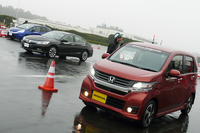 会場には新型軽乗用車「N-WGN」の姿も。ターボ車、自然吸気車の両方を試乗した。