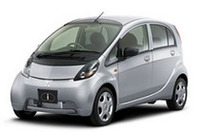 「三菱 i」にNAエンジン車追加、105.0万円からのエントリーモデルの画像