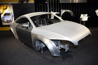 アウディTTクーペ 2.0TFSI（FF/2ペダル6MT）／3.2クワトロ（4WD/6MT）【海外試乗記】の画像