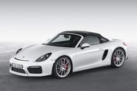 高性能を誇るオープンモデル「ボクスター スパイダー」。2015年4月に発表された最新型（写真）は、2代目にあたる。
    