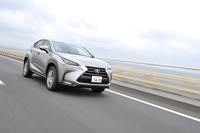 レクサスNX300h“バージョンL”（4WD/CVT）【試乗記】の画像