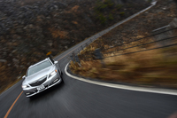 新型「レジェンド」にはスロットルレスポンスや変速制御などを切り替える「SPORTモード」も搭載されているが、これについても「あくまで『気持ちよさ』を重視したもので、極端な、過激な制御にはしていない」とのこと。