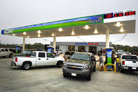 米GM、混合燃料E85ステーションの普及目指すの画像