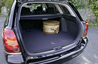 （写真＝荒川正幸）