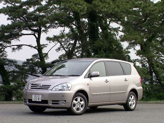 【スペック】全長×全幅×全高＝4650×1760×1680mm/ホイールベース＝2825mm/車重＝1580kg/駆動方式＝4WD/2.4リッター直4DOHC16バルブ（160ps/5600rpm、22.5kgm/4000rpm）/車両本体価格＝268.0万円（テスト車＝331.0万円）