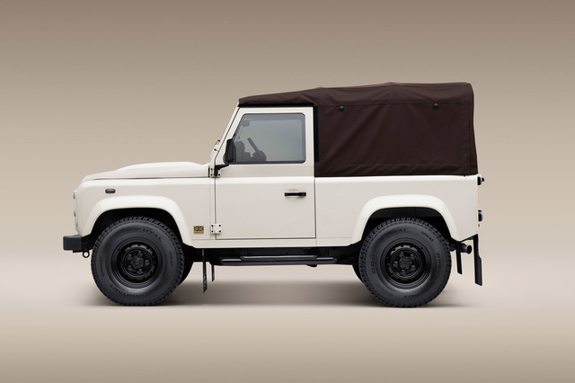 日本での開業75周年を記念した「ランドローバー・クラシック