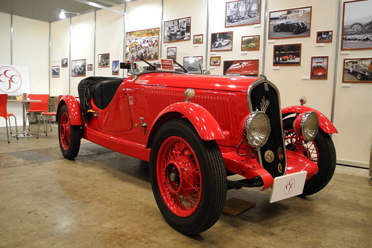 日本クラシックカークラブのブース