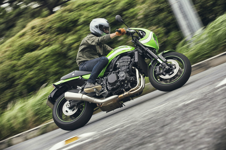 「Z900RSカフェ」には、車体の挙動を安定させる制御システム「KTRC（カワサキトラクションコントロール）」が備わる。