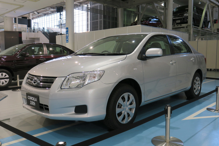 2007年式の「トヨタ・カローラ アクシオ」。10代目のモデルから、セダンにアクシオのサブネームが付いた。