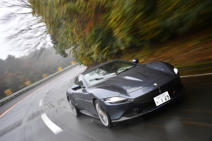 2020年4月１日に日本導入が発表されたフェラーリの新型2＋2クーペ「ローマ」。同じFRモデルの「ポルトフィーノ」をベースとしているが、コンポーネントの実に70％は完全な新設計になるという。