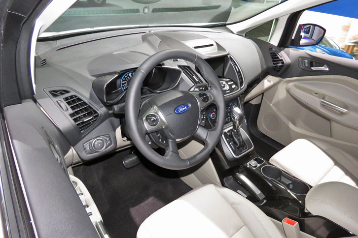 フォードC-MAXハイブリッド