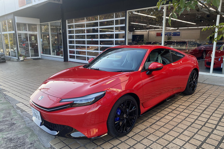 新型「プレリュード」のボディーサイズは全長×全幅×全高＝4515×1880×1355mm、ホイールベースは2605mm。2＋2の4人乗りとなる。