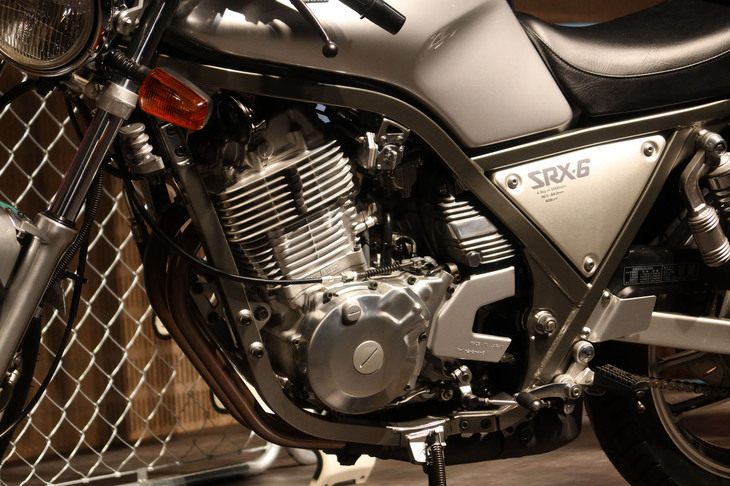 ヤマハSRX600（1985年）