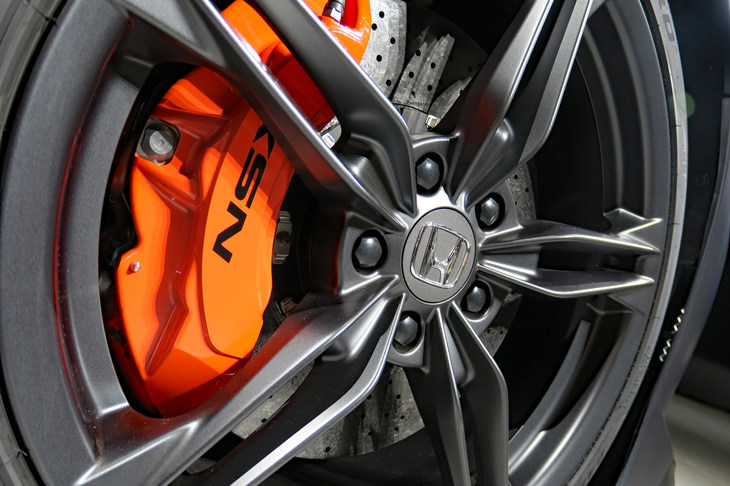 ホンダNSXタイプS（フロントホイール＆ブレーキ）