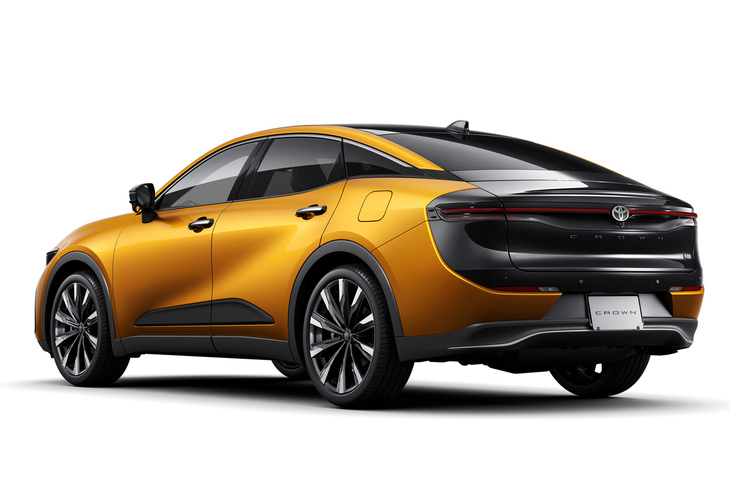 ちょっとキャラクターが不明瞭な感は否めない「クラウン クロスオーバー」だが、デザインに見るべき点が多いことは紛れもない事実。非常にチャレンジングなクルマだったのだ。