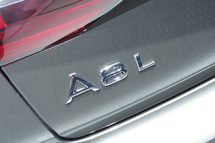 アウディA8 L