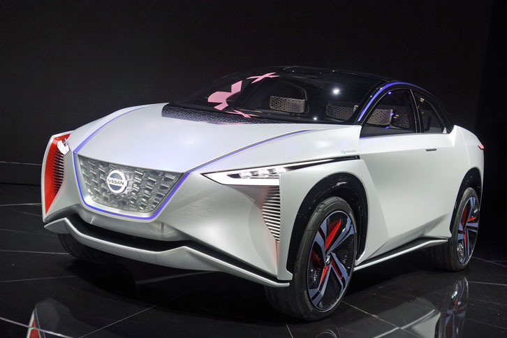 世界初公開されたコンセプトモデル「IMx」。極めて近い将来の実用化を予定しているという。