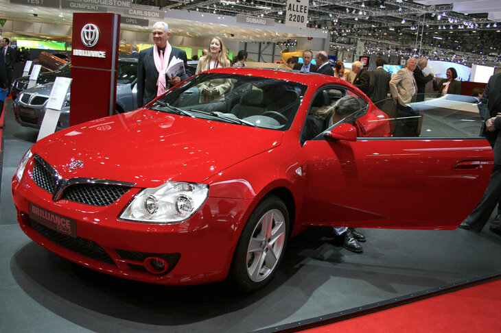 クーペモデルの「ブリリアンスBC3」は、2007年ジュネーブショーが欧州初公開だった。こちらのデザインはピニンファリーナ。当時イタリアのカロッツェリアにとって、新興中国企業は有望な顧客だった。