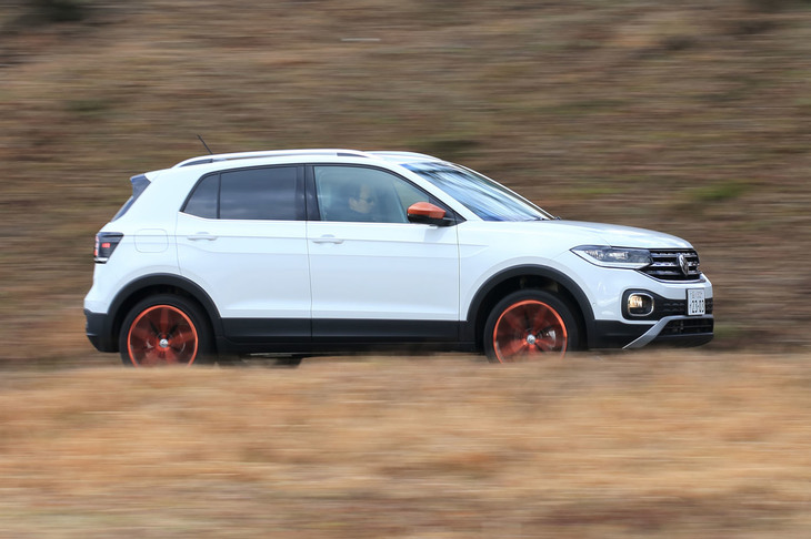 18インチサイズのタイヤを装備する「TSI 1st」。走行時の静粛性の高さもセリングポイントのひとつになっている。