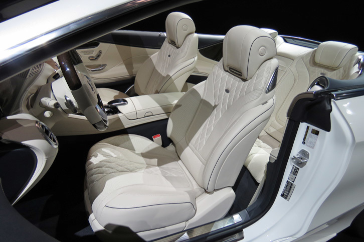 メルセデス・ベンツ S560 4MATICカブリオレ（インテリア）