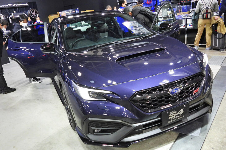 スバルWRX S4 STI Sport RブラックリミテッドSTIパフォーマンス