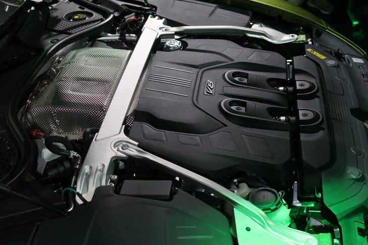 ベントレー・コンチネンタルGTCスピード（エンジンルーム）