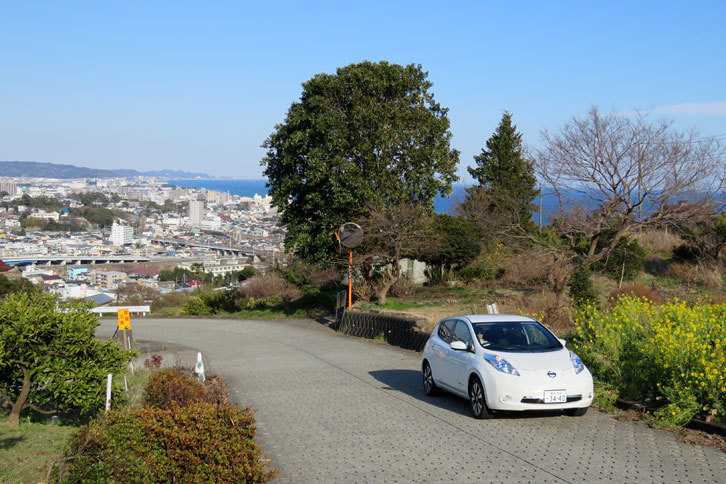 一夜城歴史公園へ向かう農道にて。