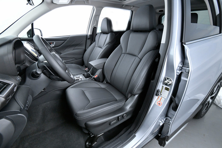 北米仕様には、グレーやブラウンなど4種類のインテリアカラーが用意されているという。