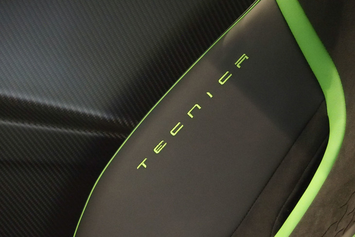 ランボルギーニ・ウラカン テクニカ（シートのサイドサポート部）