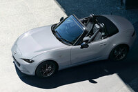 2015年に登場した4代目「ロードスター」。あまりにデザインの評価が高いことから、2023年10月の大幅改良（発売は2024年1月）では、「いかにデザインを変えないか」という、通常とは逆の問題で苦労したとか。