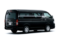 企業向けの法人販売では「日産キャラバン」も頑張っているというが、マーケットの6割を占める個人向け販売では、依然として「トヨタ・ハイエース」が圧倒的な人気を誇っている。