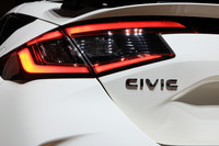 いかに専用のパーツが盛られたモデルとはいえ「シビック タイプR」はあくまで「シビック」のいちグレード。その性能の高さは、シビックの出来のよさがあればこそだ。