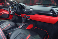 「488GTB」のインテリア。