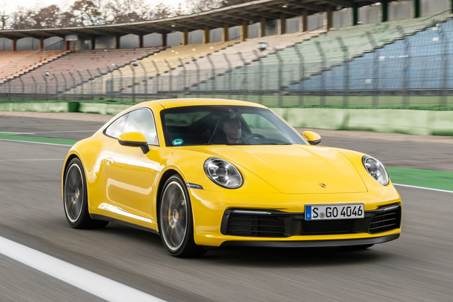 ポルシェ911カレラS（RR/8AT）／911カレラ4S（4WD/8AT）【海外
