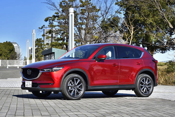 外寸は新旧でほとんど変わらない。写真は「25S Lパッケージ」。