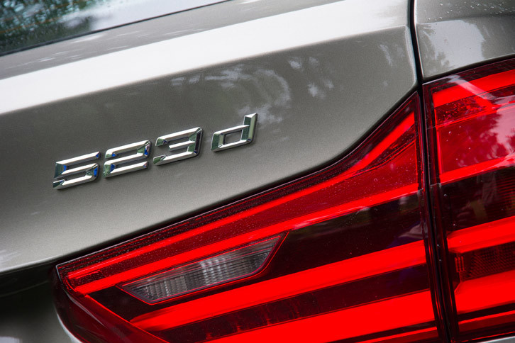 BMW 523dツーリング ラグジュアリー