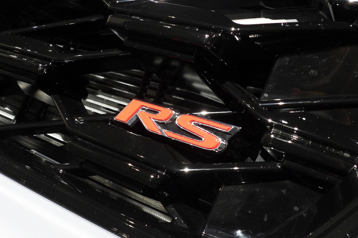 ホンダCR-V e：HEV RS（「RS」バッジ）