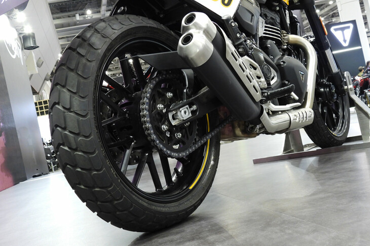 トライアンフ・トラッカー400