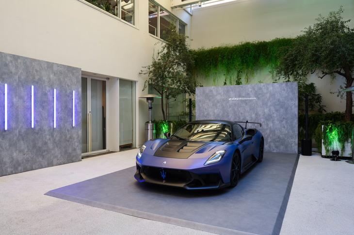 マセラティGT2ストラダーレ（フロントビュー）