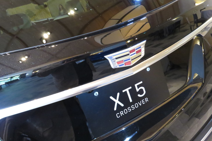 キャデラックXT5クロスオーバー（エクステリア）