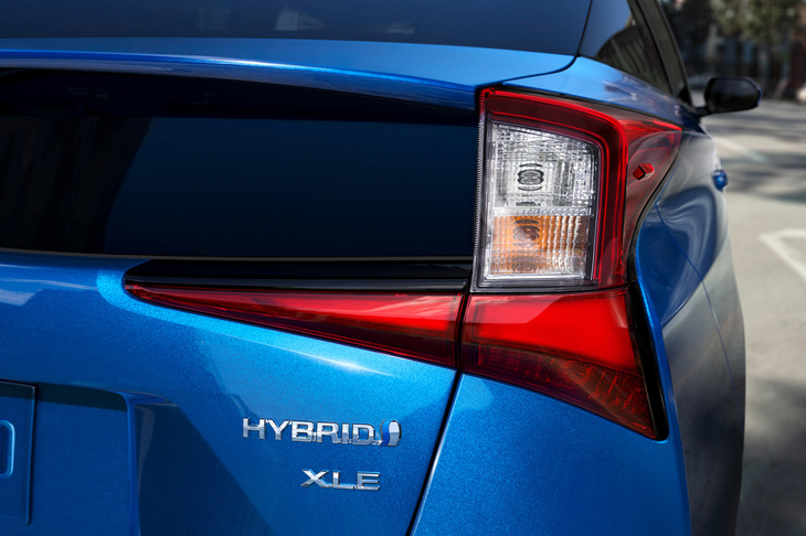 フロントマスクと共に、リアコンビネーションライトもデザイン変更を受けた。