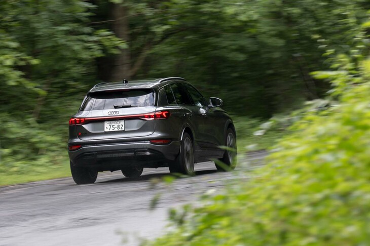 BEVではベース車の特徴を変えたり、損なったりすることなく車両の高性能化が可能だが、それは同時に、普通に調律しているだけでは動力性能以外の面で差異化が期待できないことも意味する。電動化の時代に、どのようにして標準車とハイパフォーマンス仕様をつくり分けていくか。今後は各社のセンスや工夫が問われることになりそうだ。